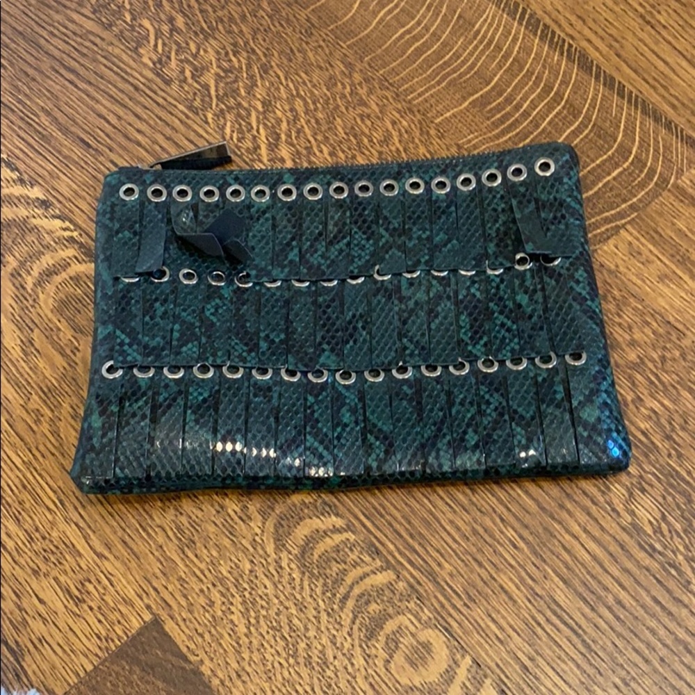 TOPSHOP TURQUOISE FRINGE CLUTCH